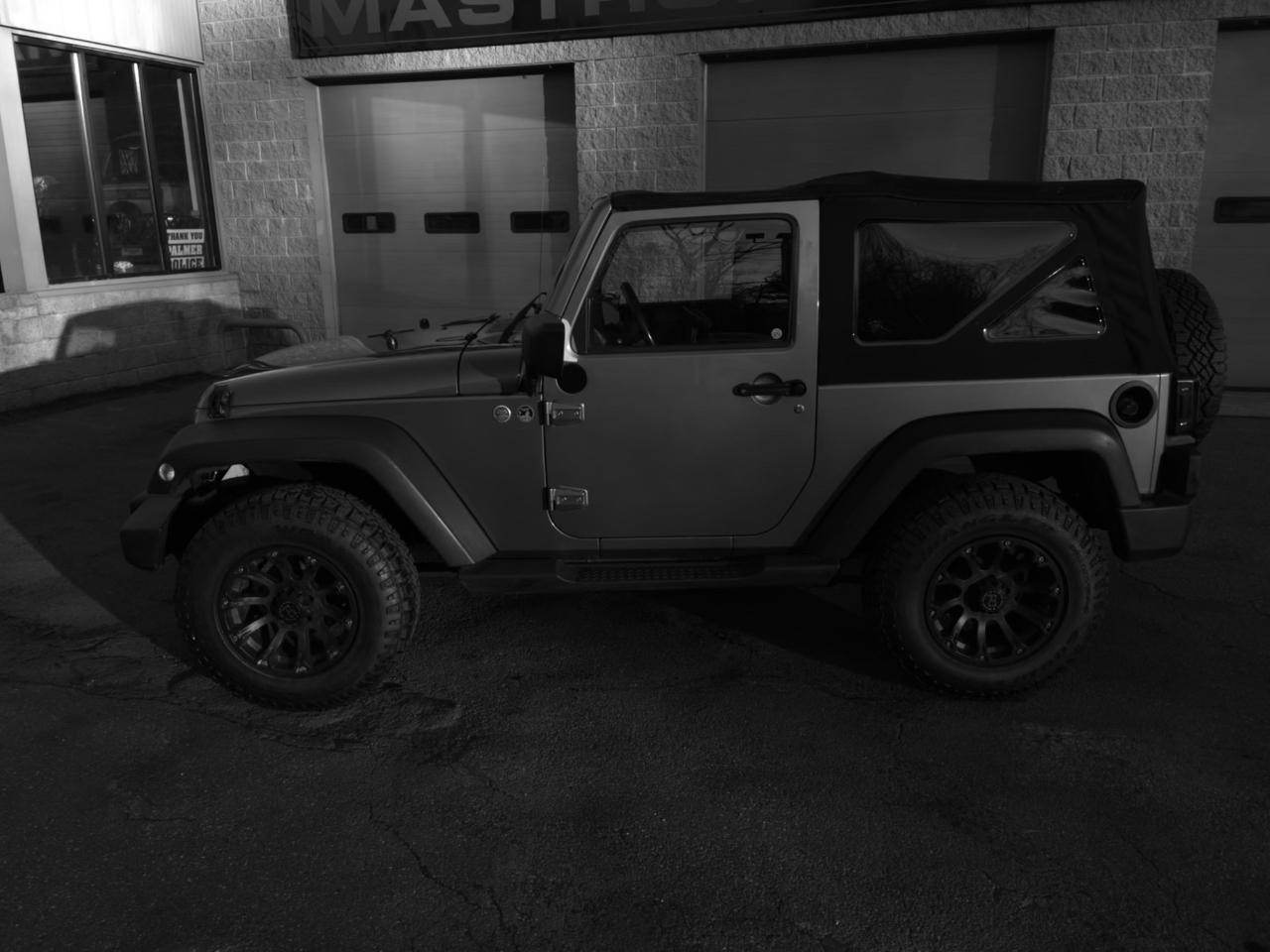 Jeep Wrangler Sport 4WD 2010