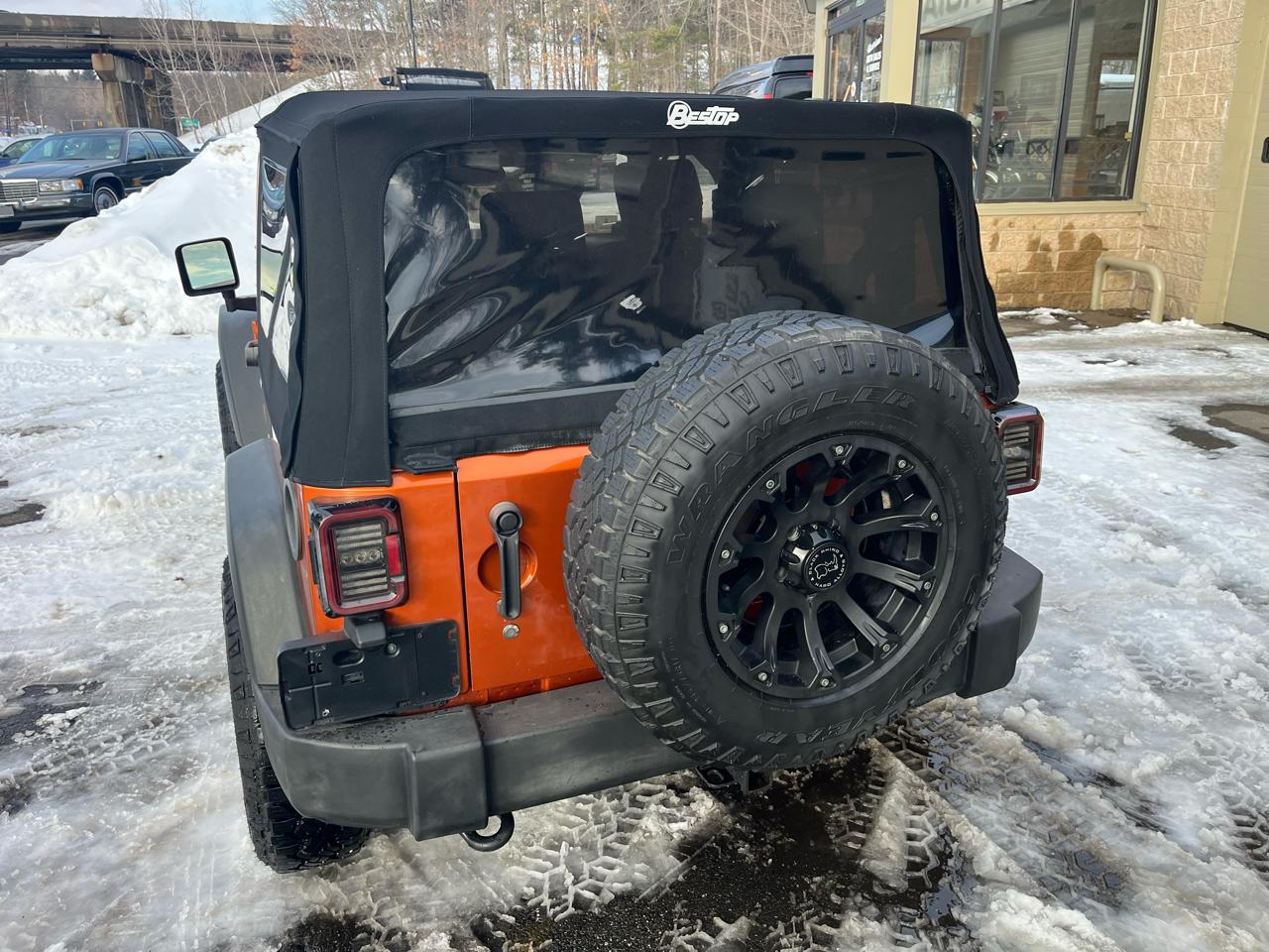 Jeep Wrangler Sport 4WD 2010