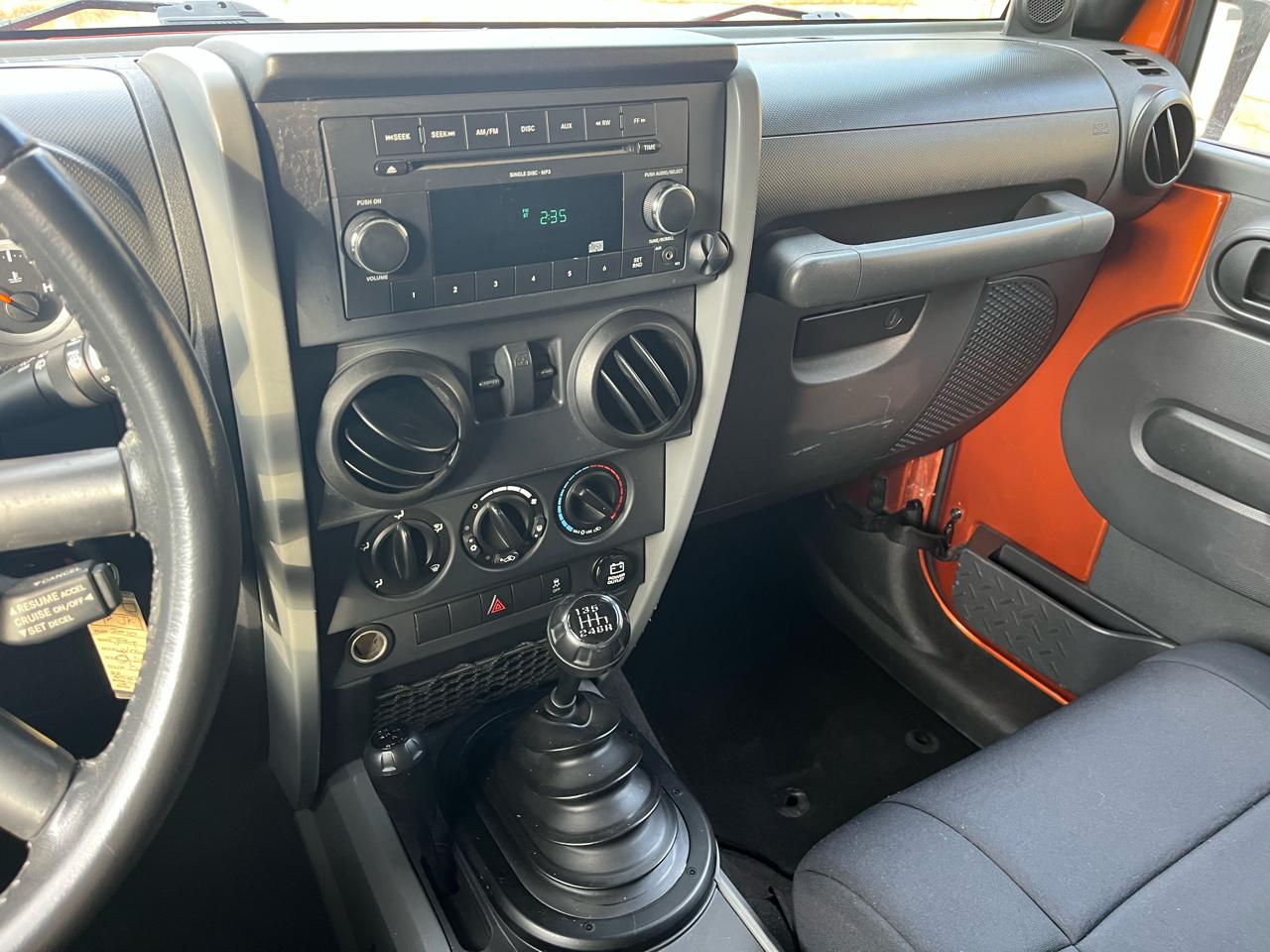 Jeep Wrangler Sport 4WD 2010