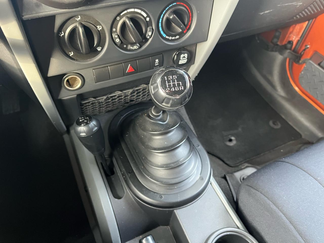 Jeep Wrangler Sport 4WD 2010