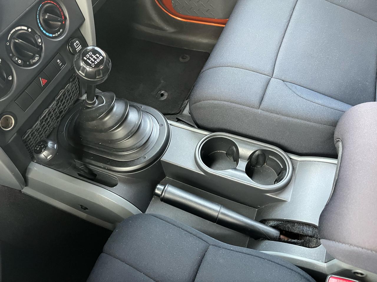 Jeep Wrangler Sport 4WD 2010