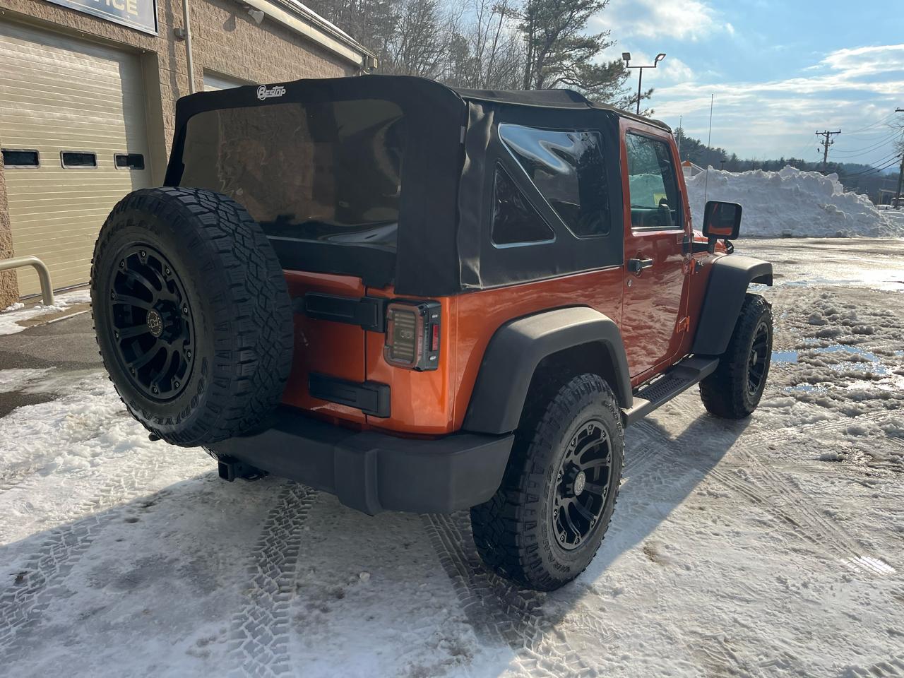 Jeep Wrangler Sport 4WD 2010