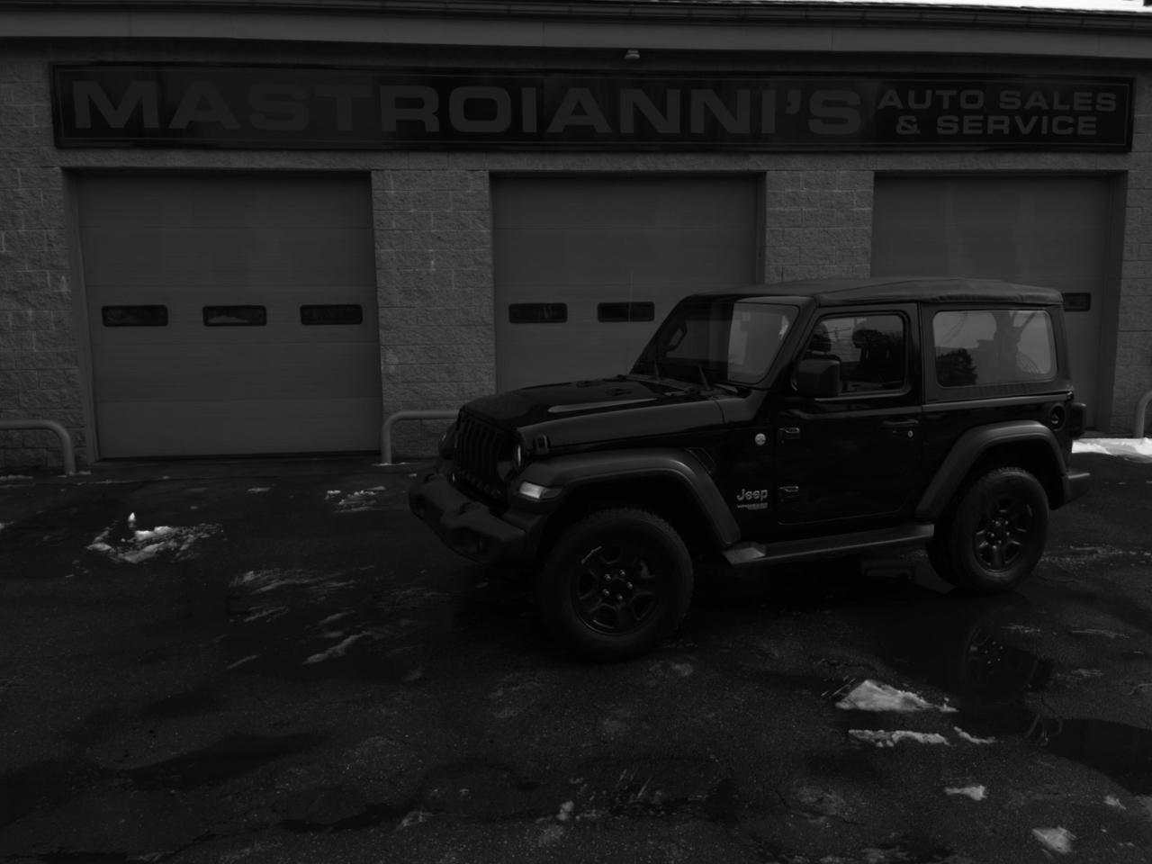 Jeep Wrangler Sport 4WD 2019