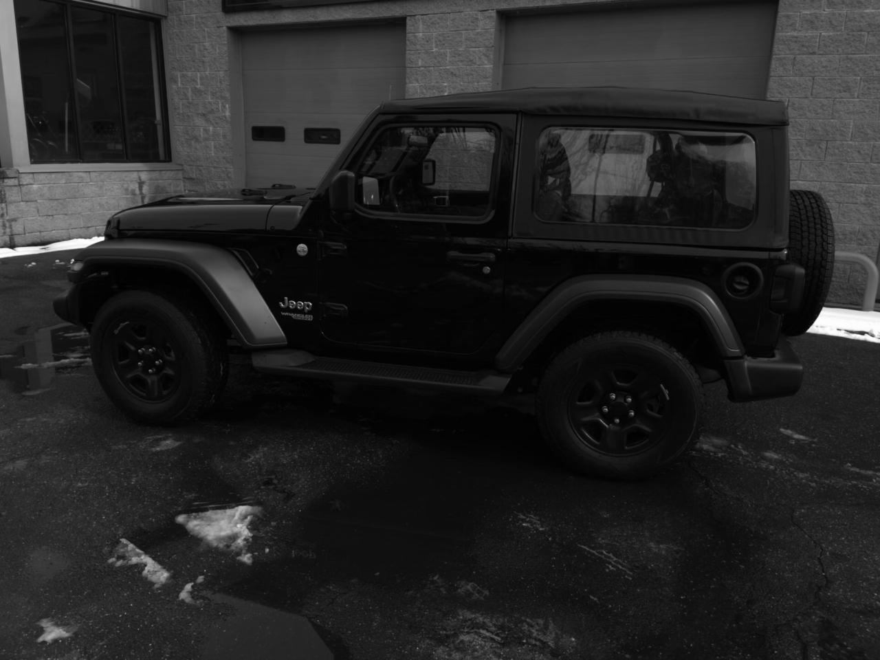 Jeep Wrangler Sport 4WD 2019