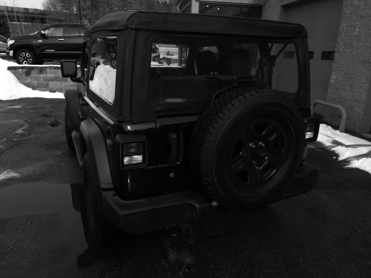 Jeep Wrangler Sport 4WD 2019