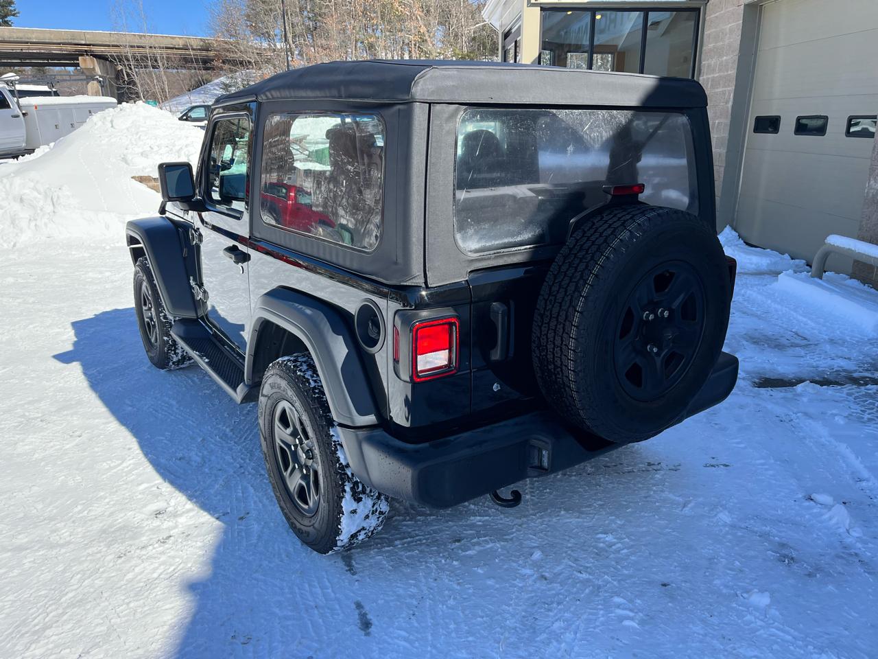 Jeep Wrangler Sport 4WD 2019