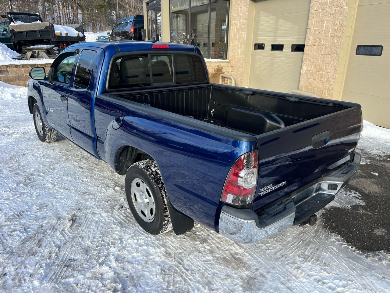 Toyota Tacoma Access Cab I4 4AT 2WD 2014