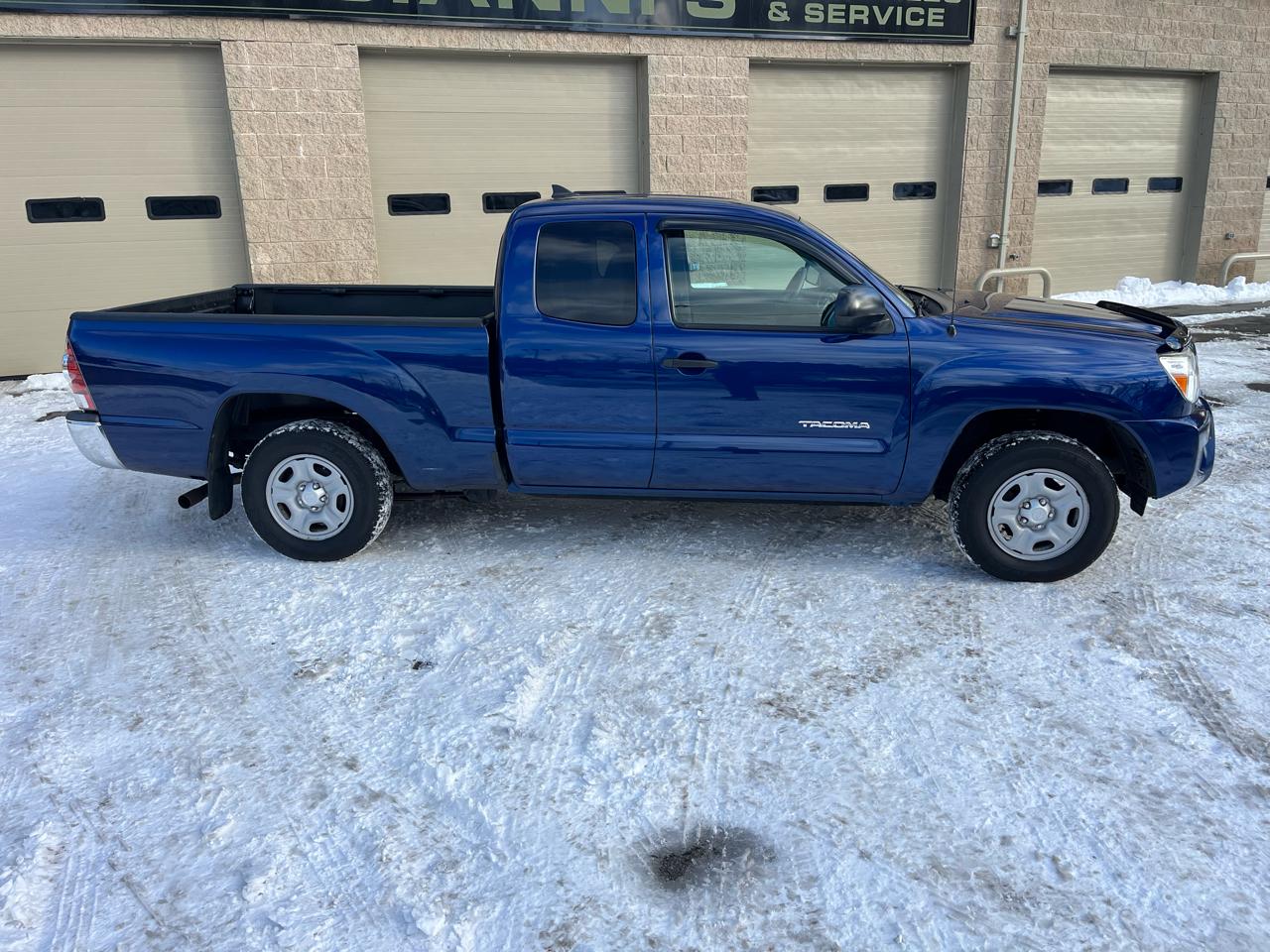 Toyota Tacoma Access Cab I4 4AT 2WD 2014
