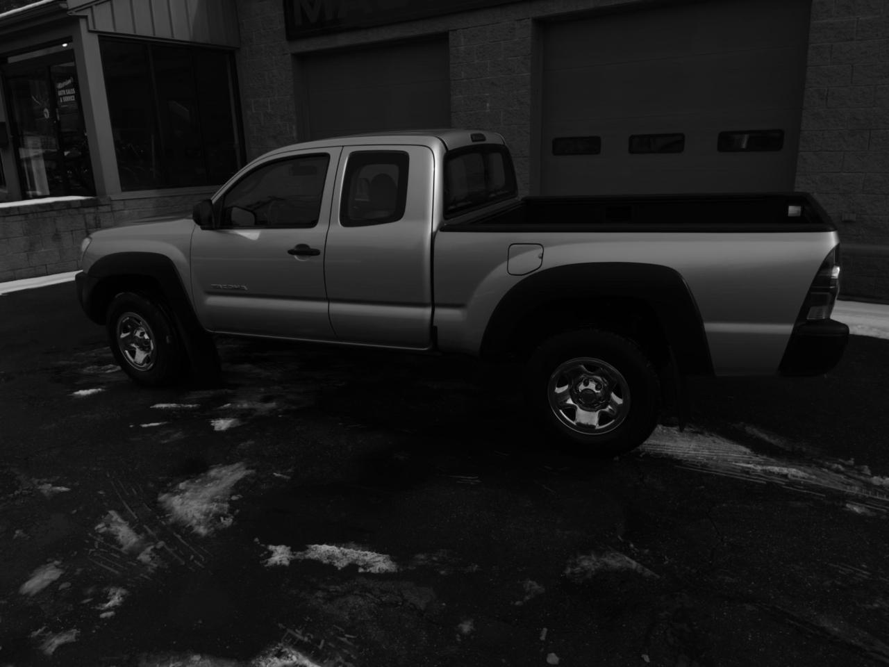 Toyota Tacoma Regular Cab I4 Automatic 2WD 2005