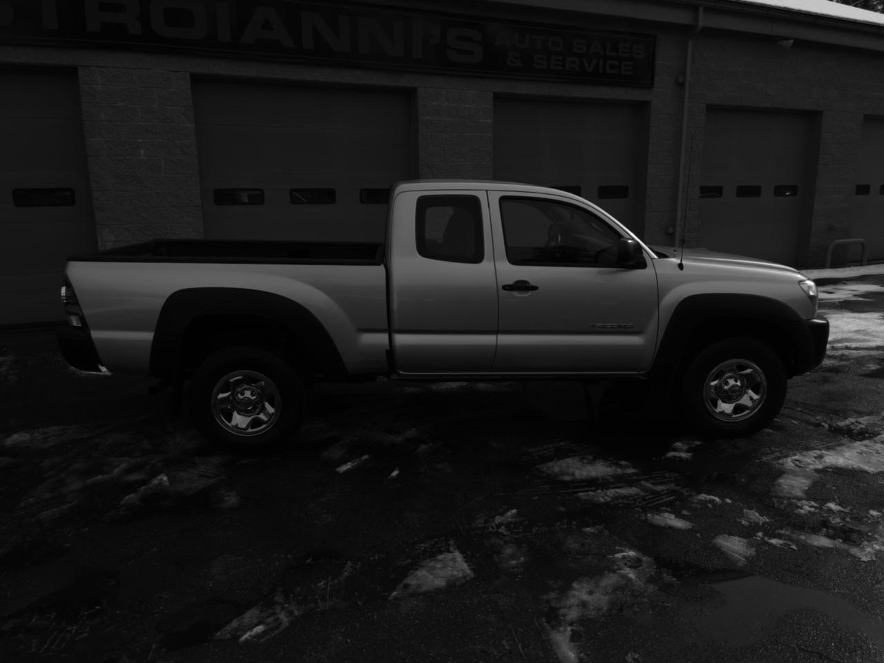 Toyota Tacoma Regular Cab I4 Automatic 2WD 2005