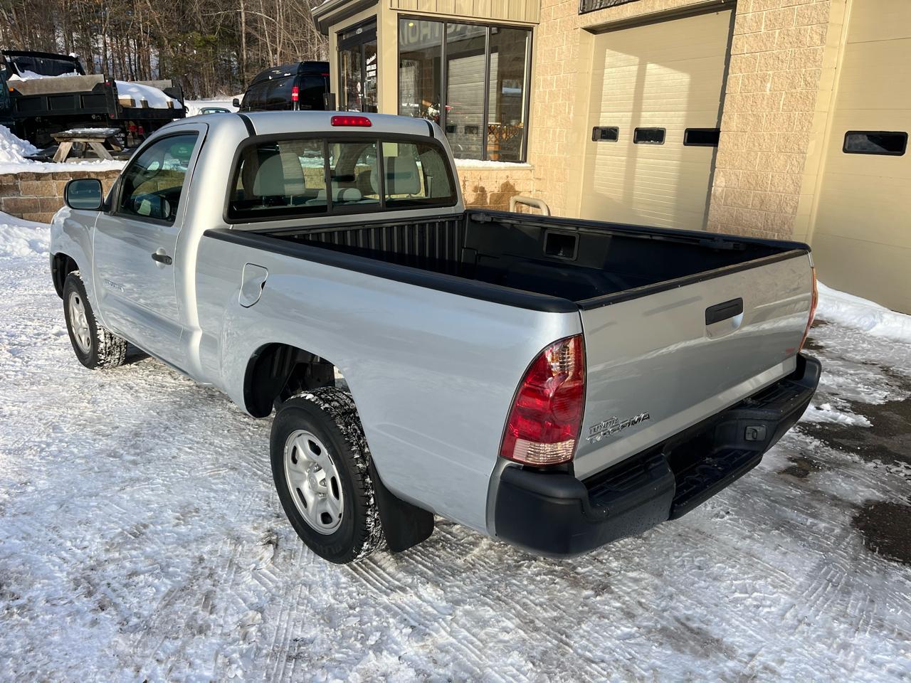 Toyota Tacoma Regular Cab I4 Automatic 2WD 2005