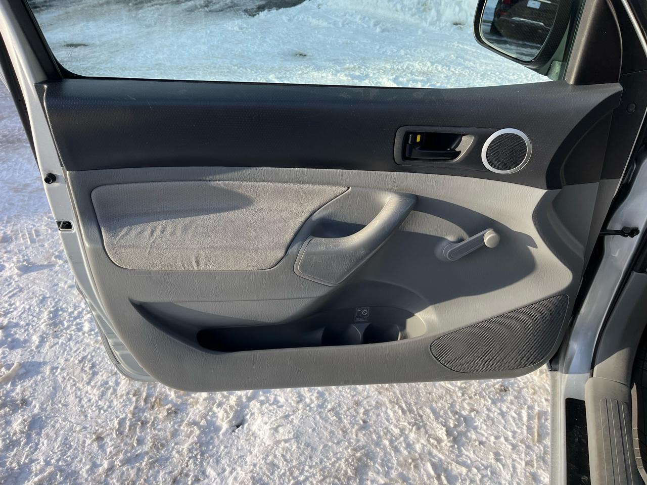 Toyota Tacoma Regular Cab I4 Automatic 2WD 2005