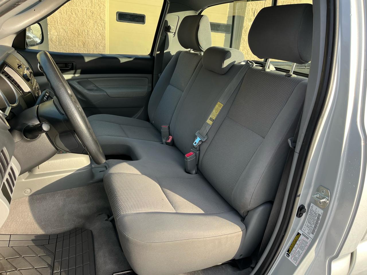 Toyota Tacoma Regular Cab I4 Automatic 2WD 2005