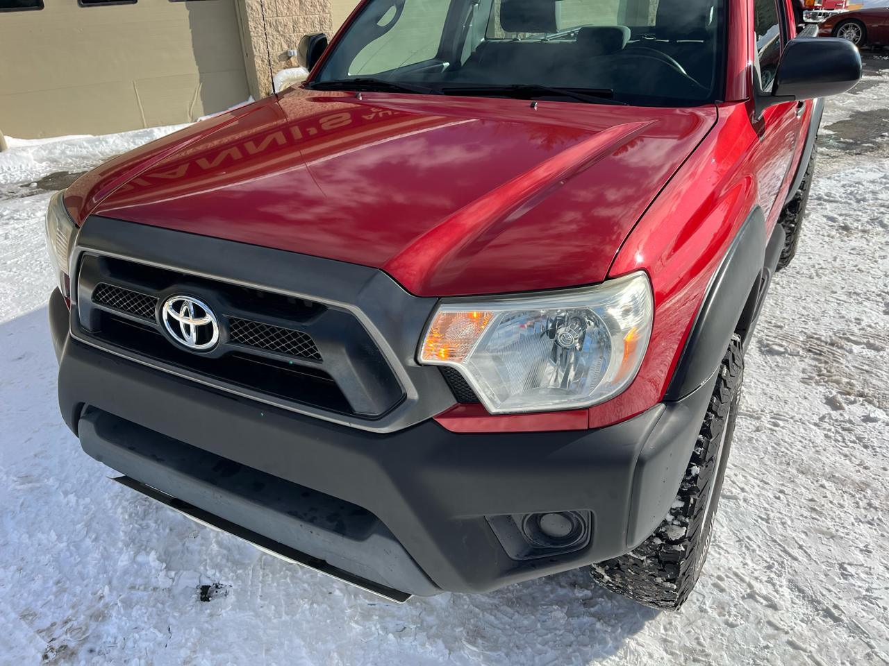 Toyota Tacoma Regular Cab 4WD 2012