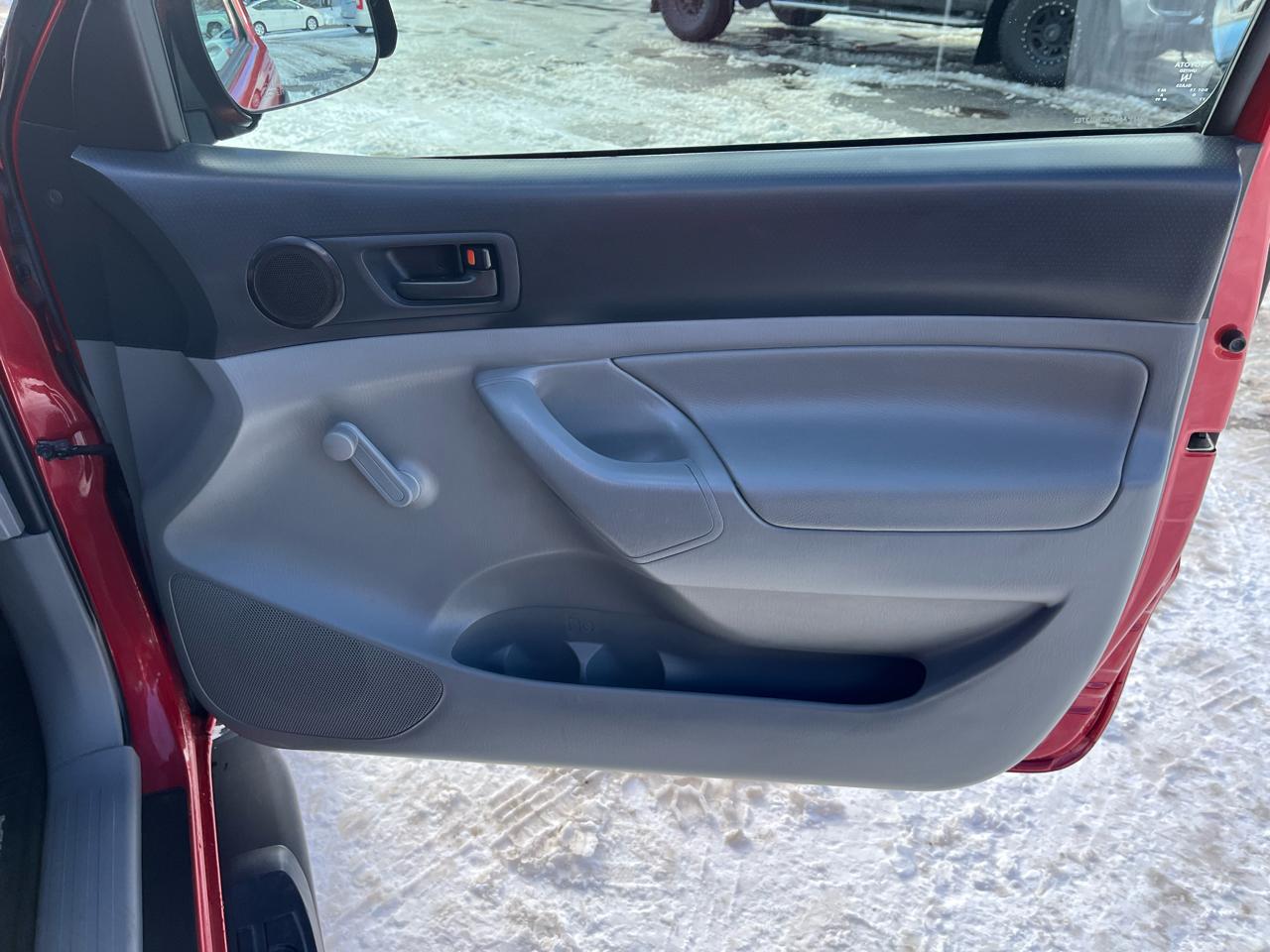 Toyota Tacoma Regular Cab 4WD 2012