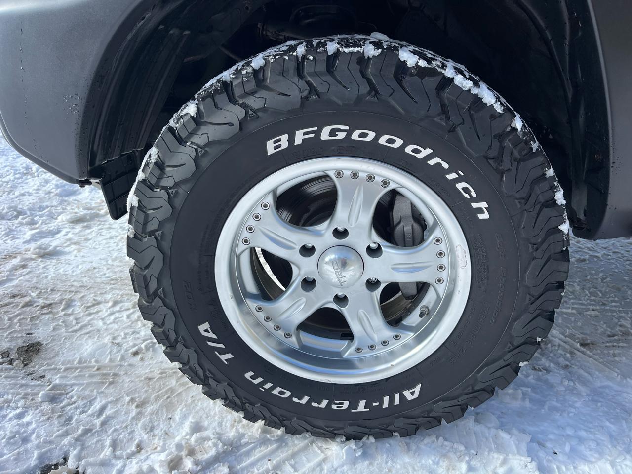 Toyota Tacoma Regular Cab 4WD 2012