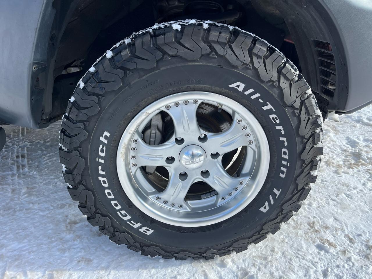 Toyota Tacoma Regular Cab 4WD 2012