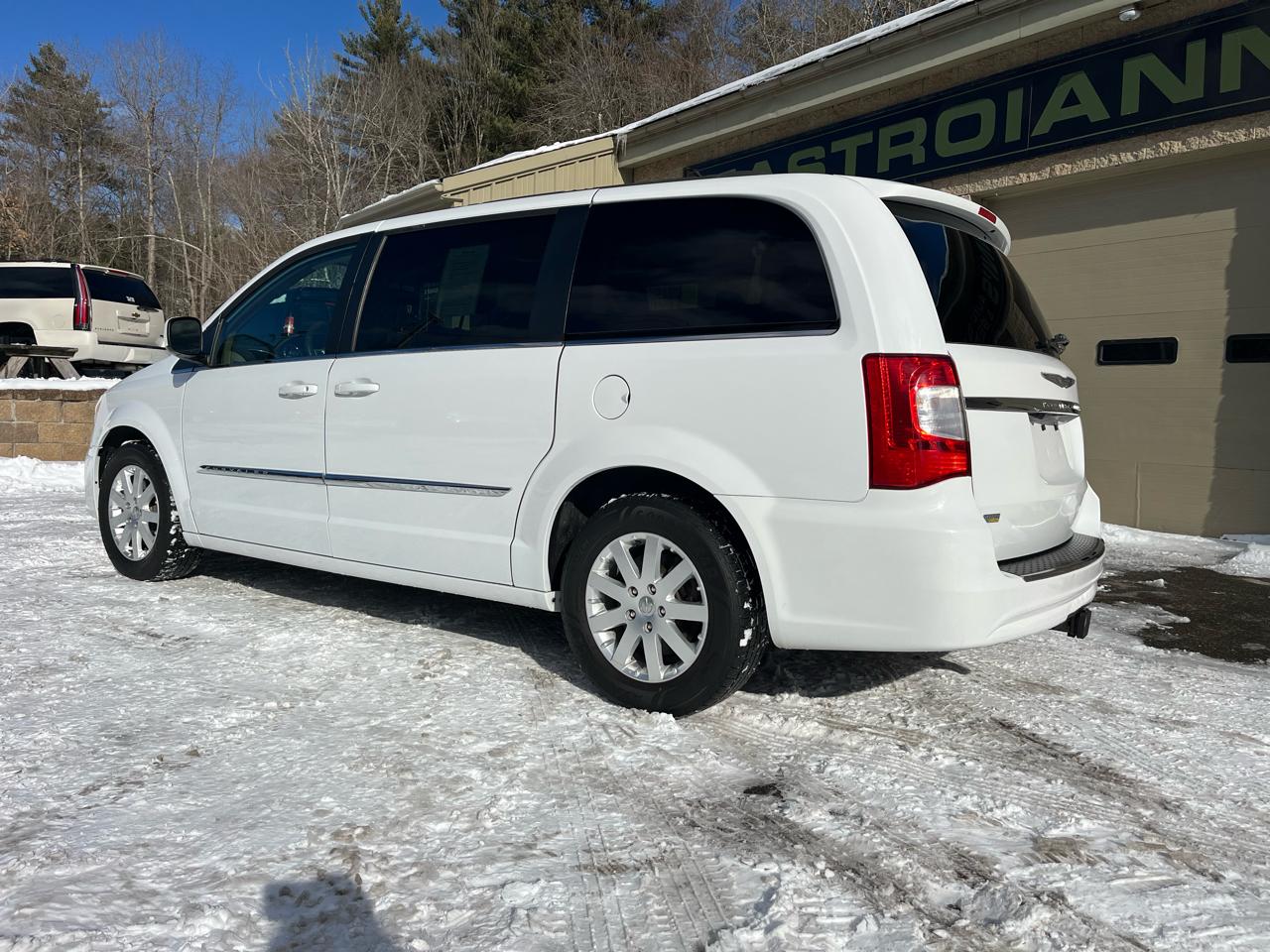 Chrysler Town & Country Touring 2016