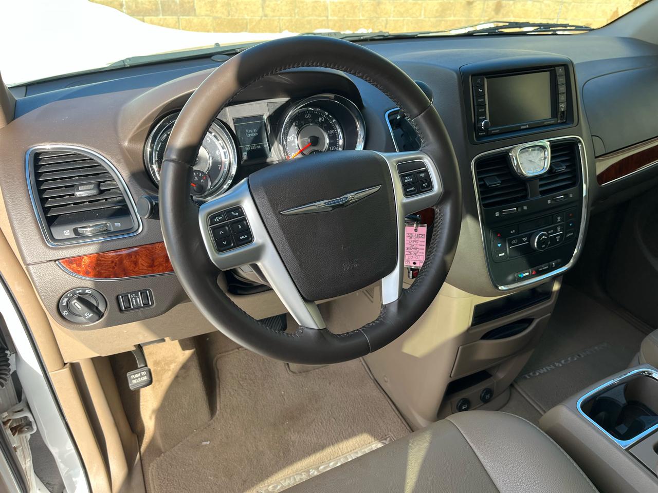 Chrysler Town & Country Touring 2016