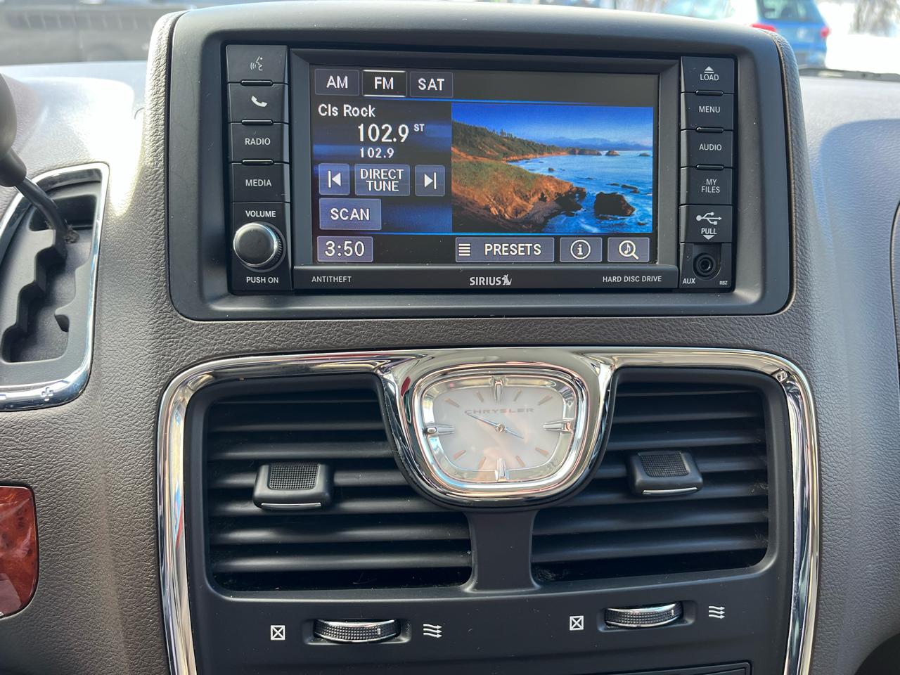 Chrysler Town & Country Touring 2016