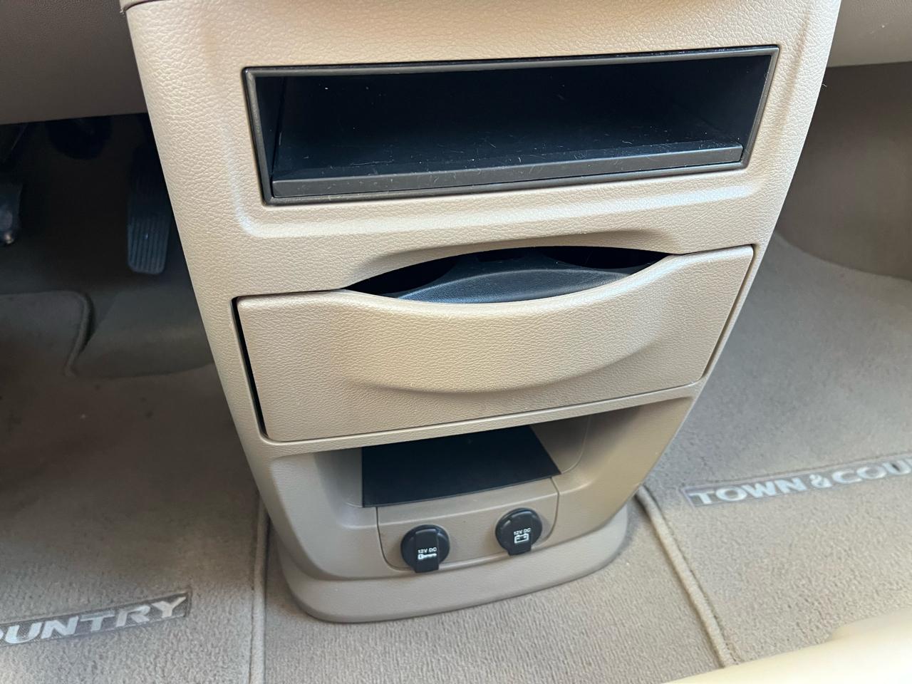 Chrysler Town & Country Touring 2016