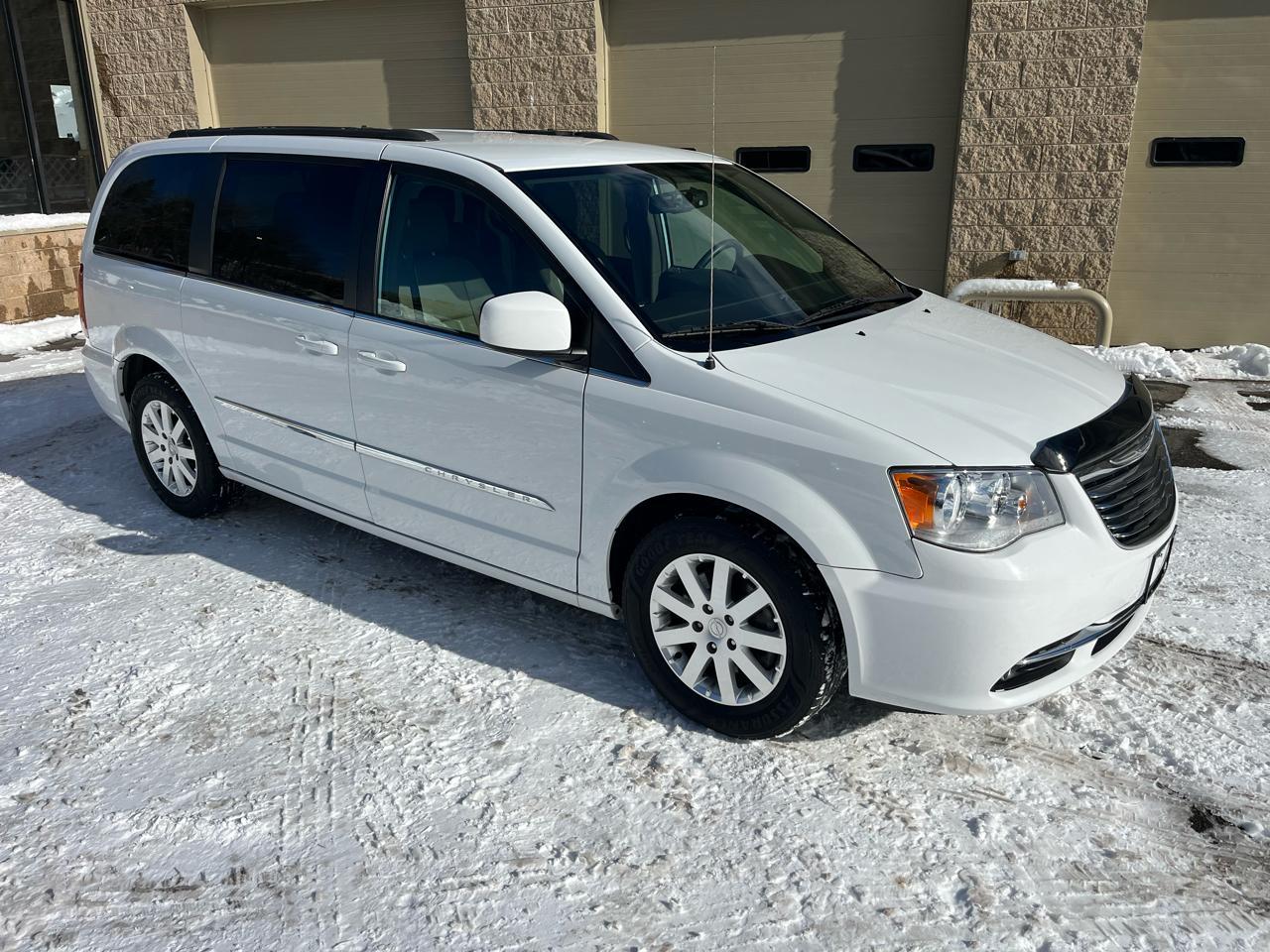 Chrysler Town & Country Touring 2016