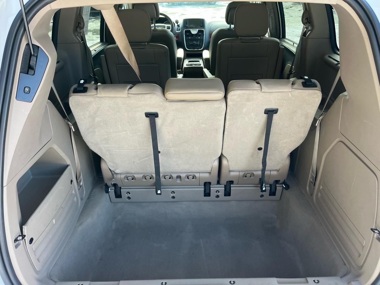 Chrysler Town & Country Touring 2016