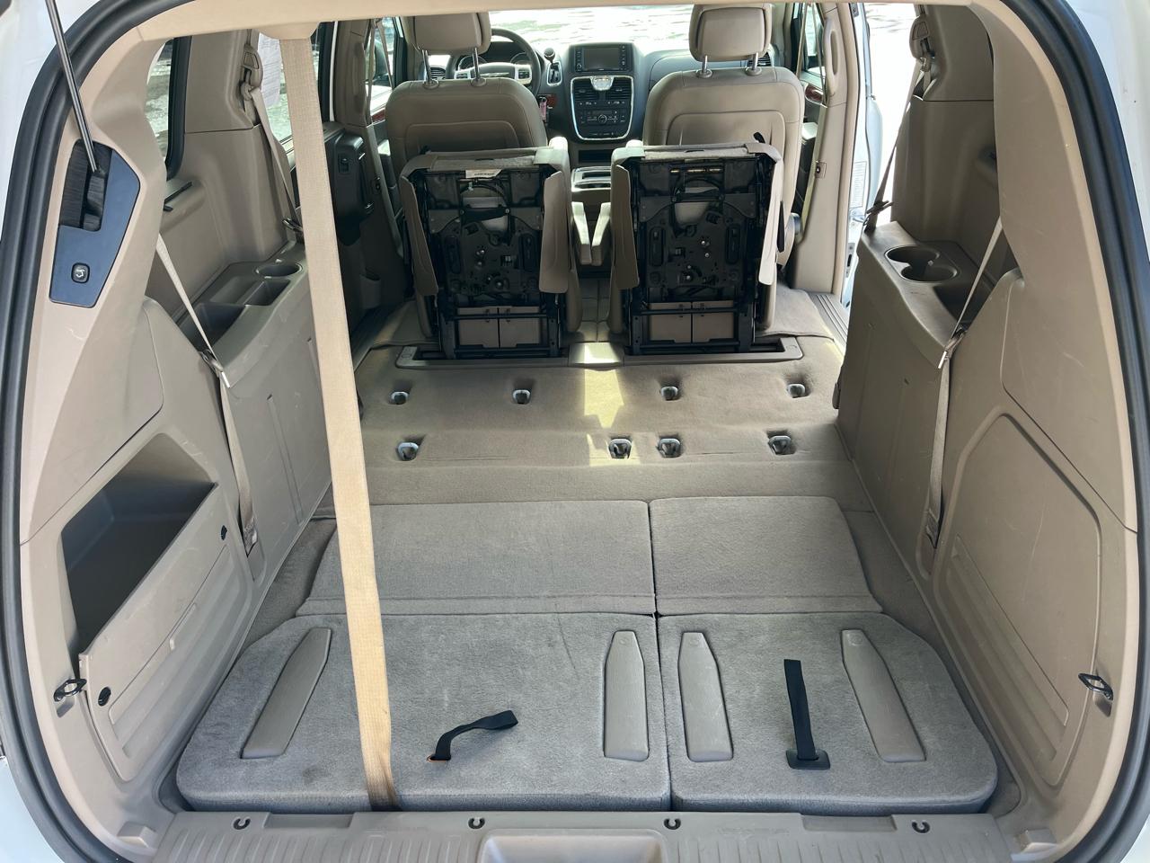 Chrysler Town & Country Touring 2016