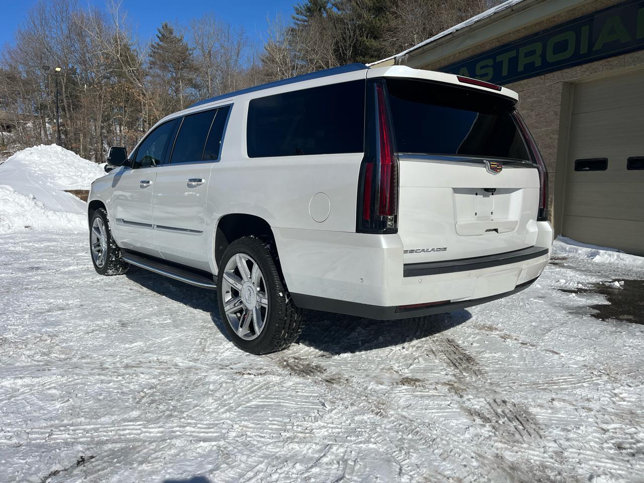 Cadillac Escalade ESV Luxury 4WD 2019