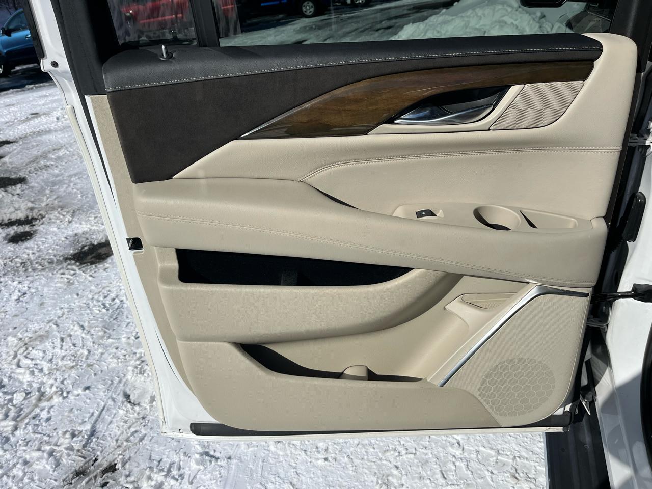 Cadillac Escalade ESV Luxury 4WD 2019