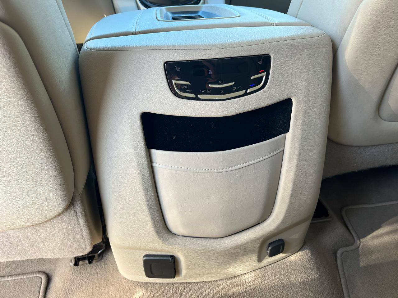 Cadillac Escalade ESV Luxury 4WD 2019