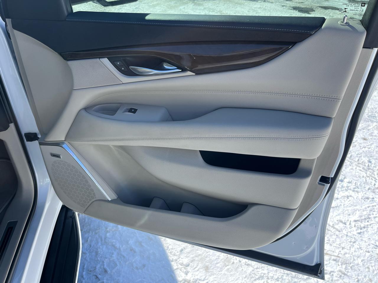 Cadillac Escalade ESV Luxury 4WD 2019