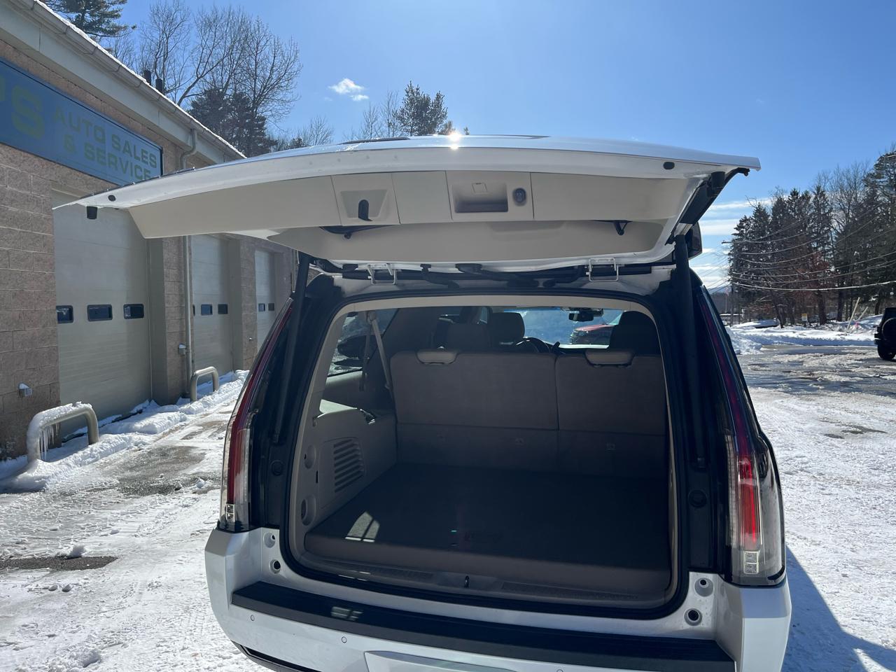 Cadillac Escalade ESV Luxury 4WD 2019