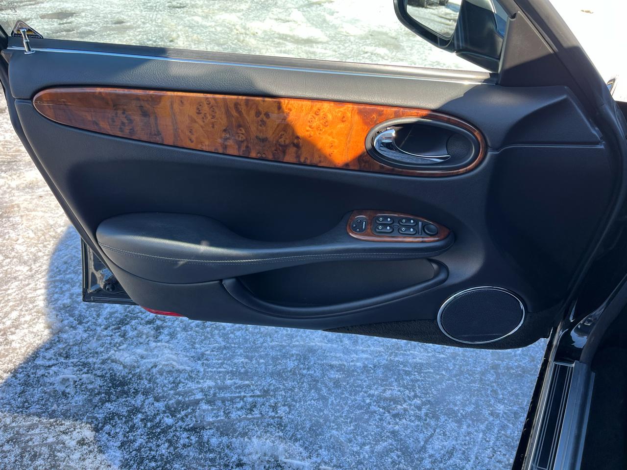 Jaguar XJ-Series XJ Sport 2003