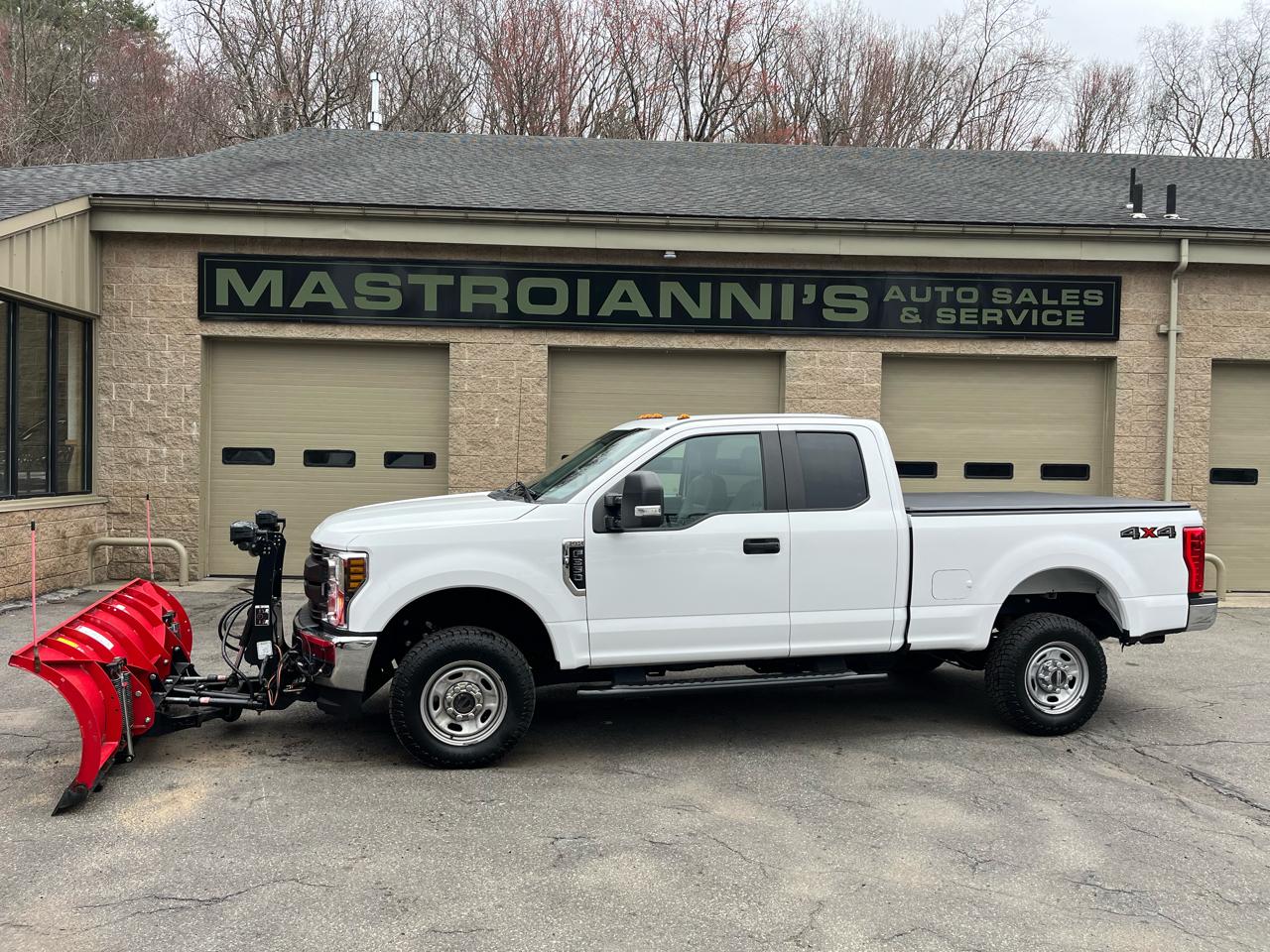 Ford F-350 SD XL SuperCab 4WD 2019