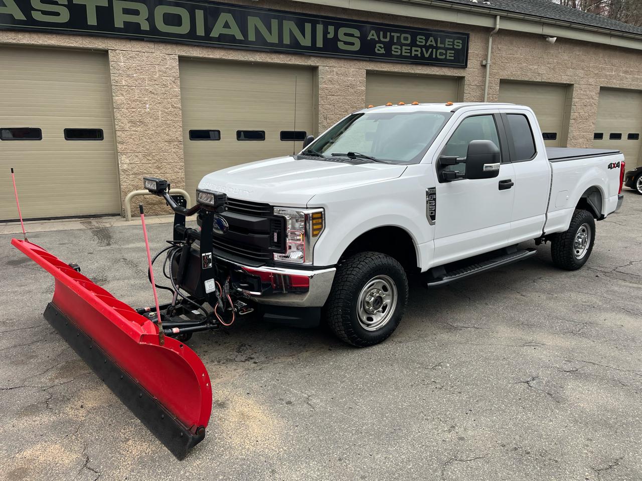 Ford F-350 SD XL SuperCab 4WD 2019