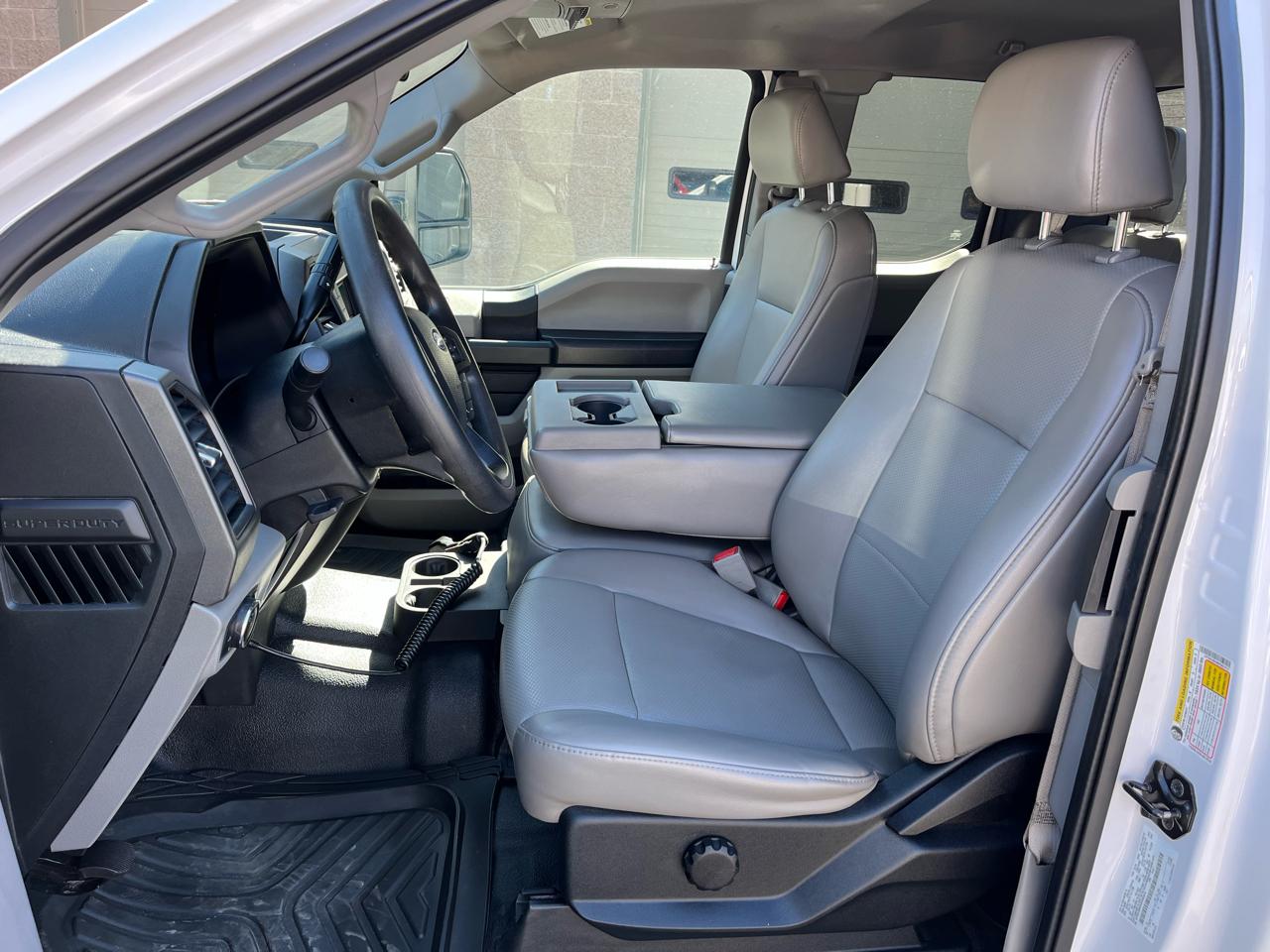 Ford F-350 SD XL SuperCab 4WD 2019