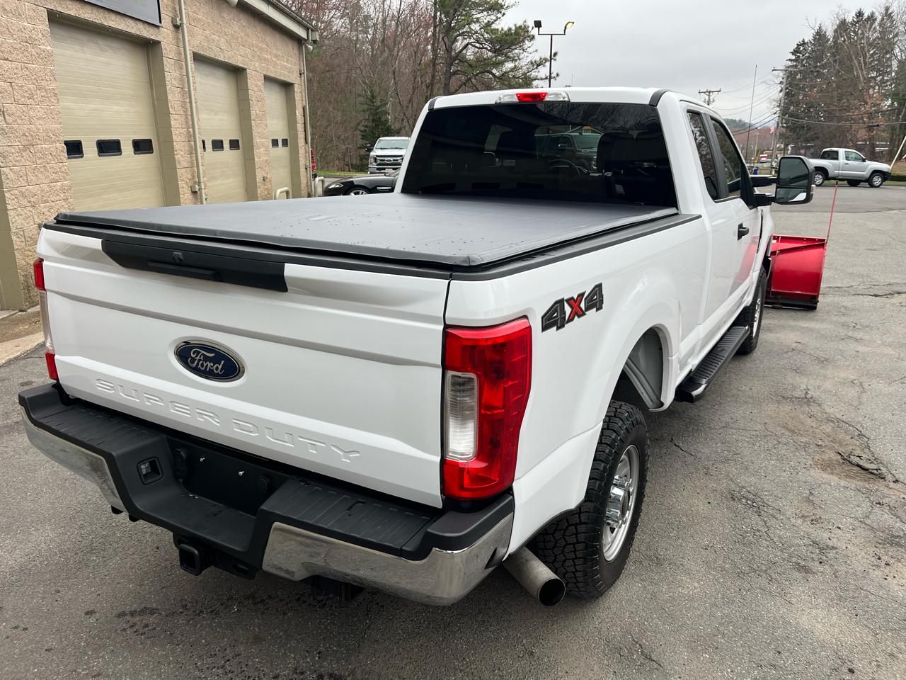 Ford F-350 SD XL SuperCab 4WD 2019