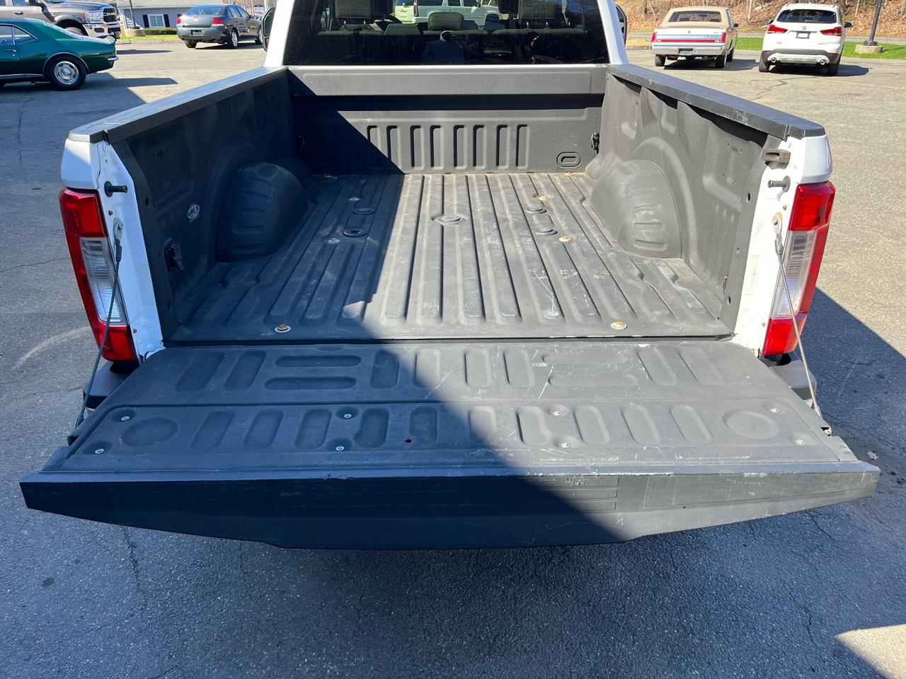 Ford F-350 SD XL SuperCab 4WD 2019