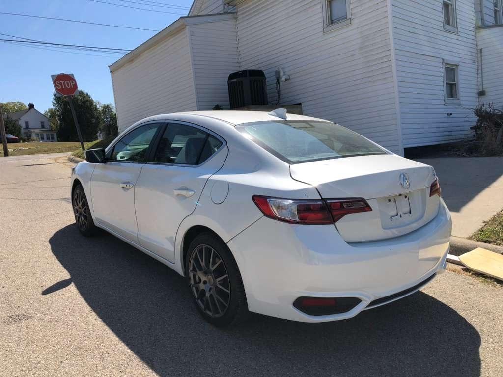Acura ILX 8-Spd AT w/ Premium Package 2017