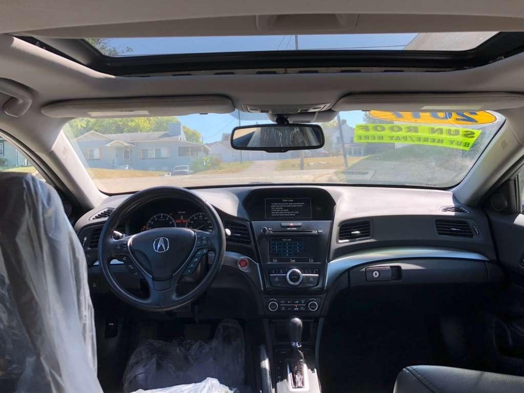 Acura ILX 8-Spd AT w/ Premium Package 2017