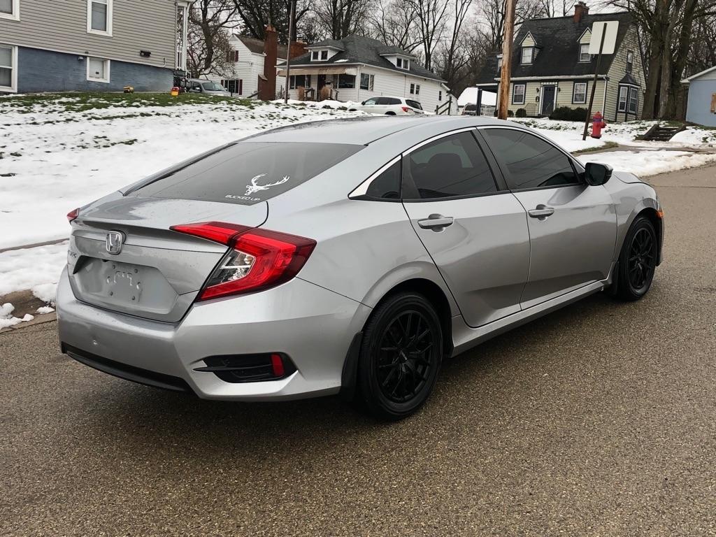 Honda Civic LX Sedan CVT 2016