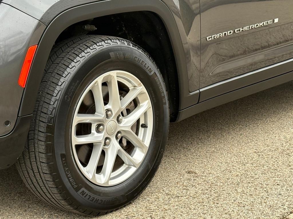 Jeep Grand Cherokee L Laredo 4WD 2022