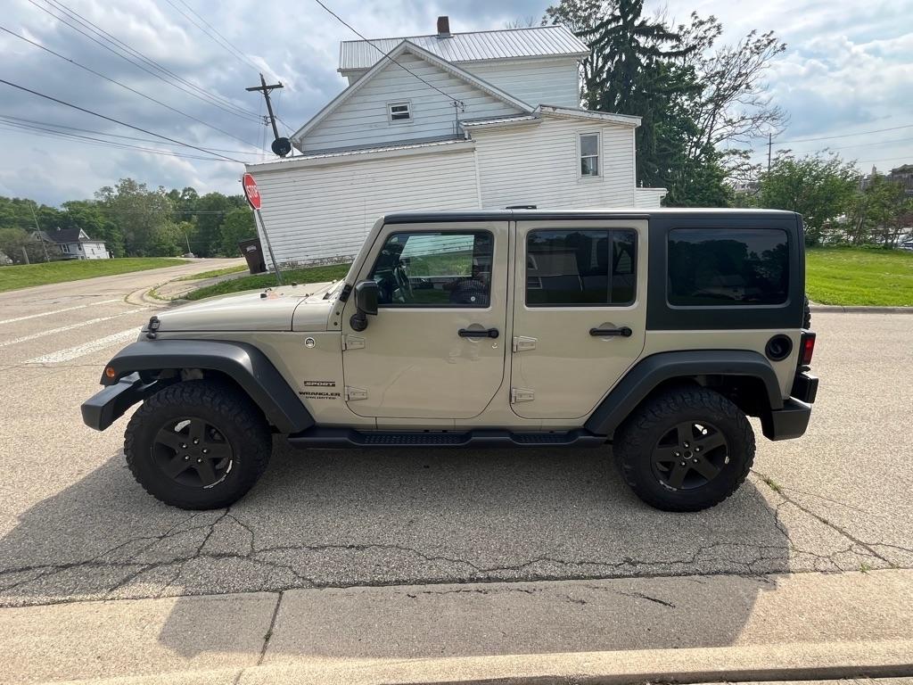 Jeep Wrangler Unlimited Sport 4WD 2017