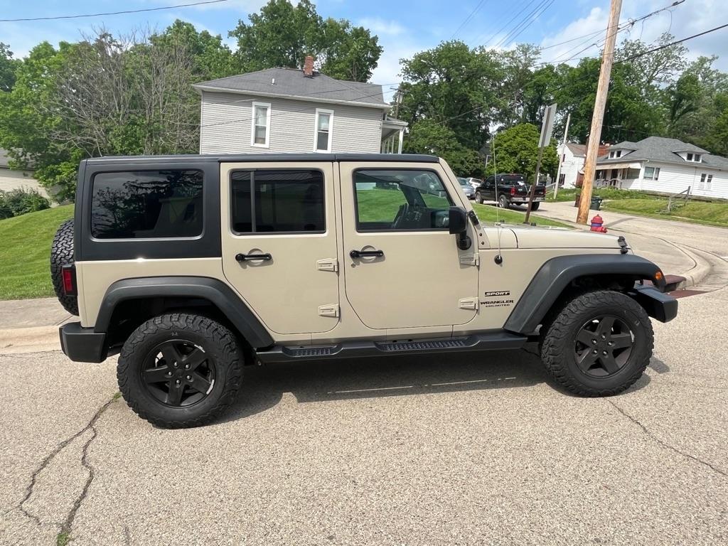 Jeep Wrangler Unlimited Sport 4WD 2017
