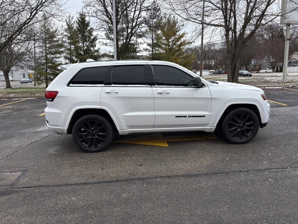 Jeep Grand Cherokee Laredo 2WD 2017