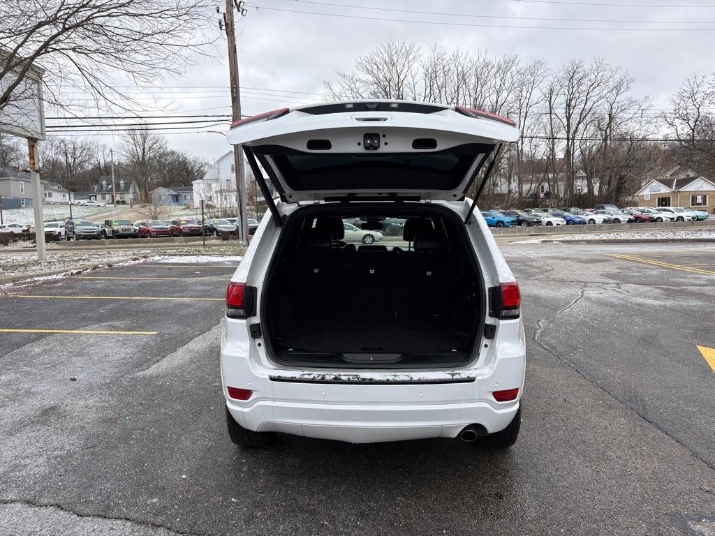 Jeep Grand Cherokee Laredo 2WD 2017