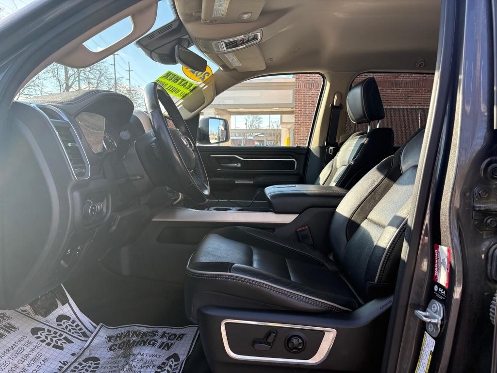 RAM 1500 Laramie Crew Cab SWB 4WD 2021