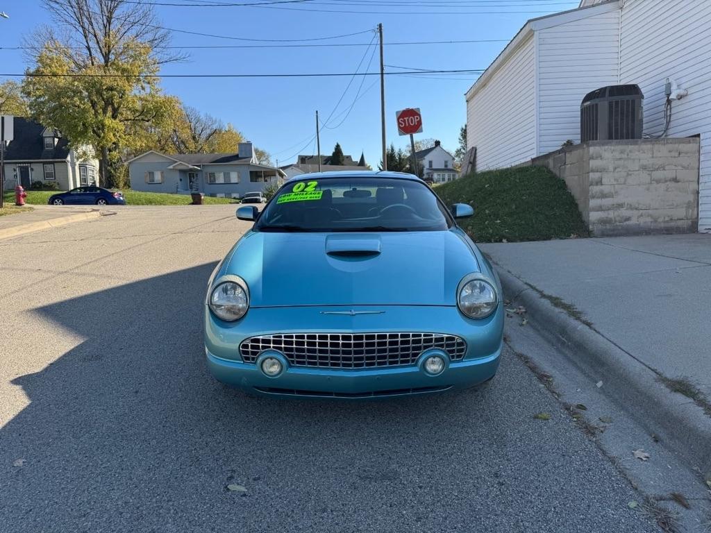 Ford Thunderbird Deluxe 2002