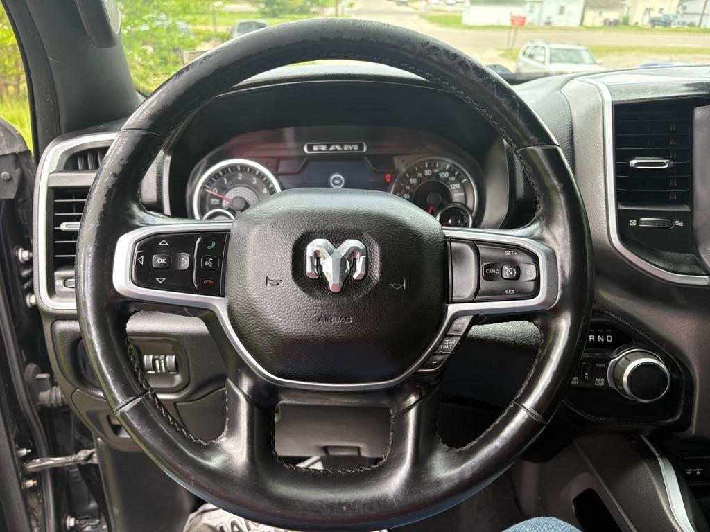 RAM 1500 Big Horn Crew Cab SWB 4WD 2019